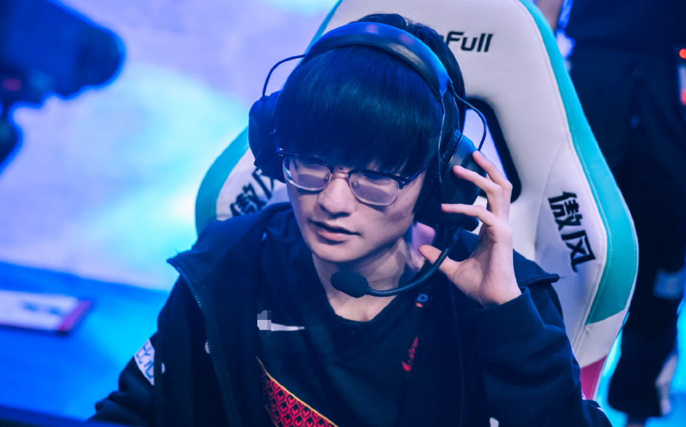 门兴格拉德巴赫赛前遗憾出局今晨辽宁本钢调整名单以备NBA季后赛，Doinb在巴黎圣日耳曼比赛中问鼎冠军直接炸裂的简单介绍