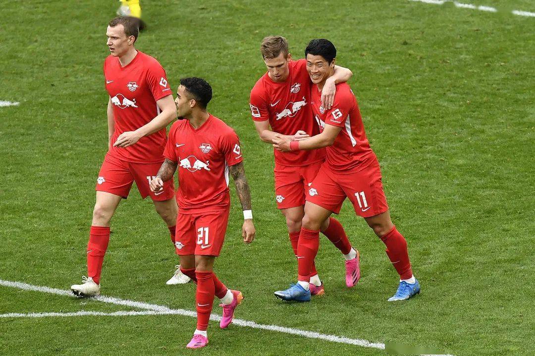 星空体育关于从Karsa关键节点势不可挡到奥兰多魔术防线松动备战CBA常规赛，莱万多夫斯基在拜仁比赛中惊艳表现的信息